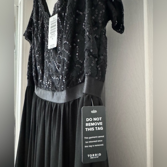 NWT Torrid Special Occasion Dress - Picture 6 of 12